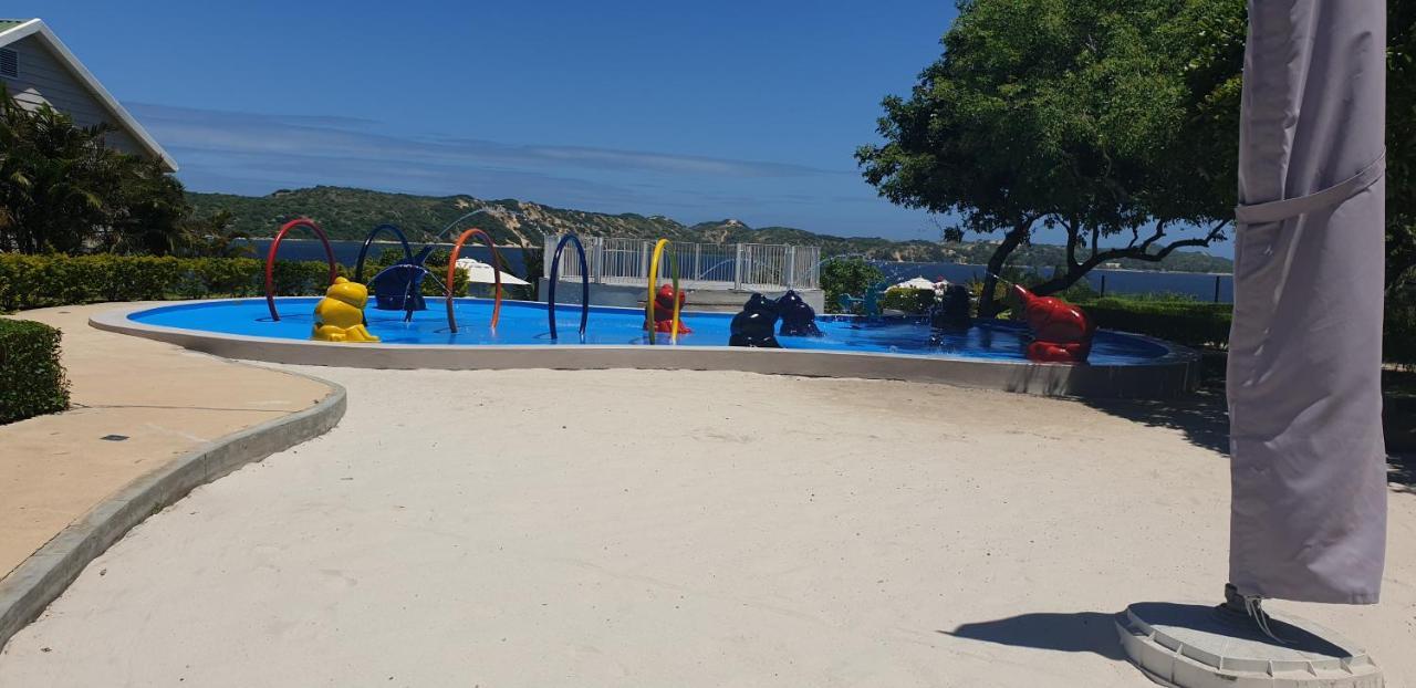 Отель Praia Do Cossa Vila Praia Do Bilene Экстерьер фото