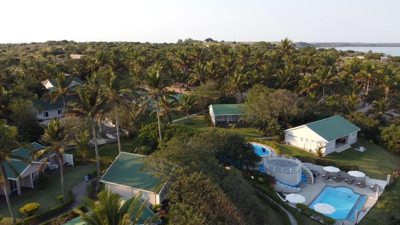 Отель Praia Do Cossa Vila Praia Do Bilene Экстерьер фото